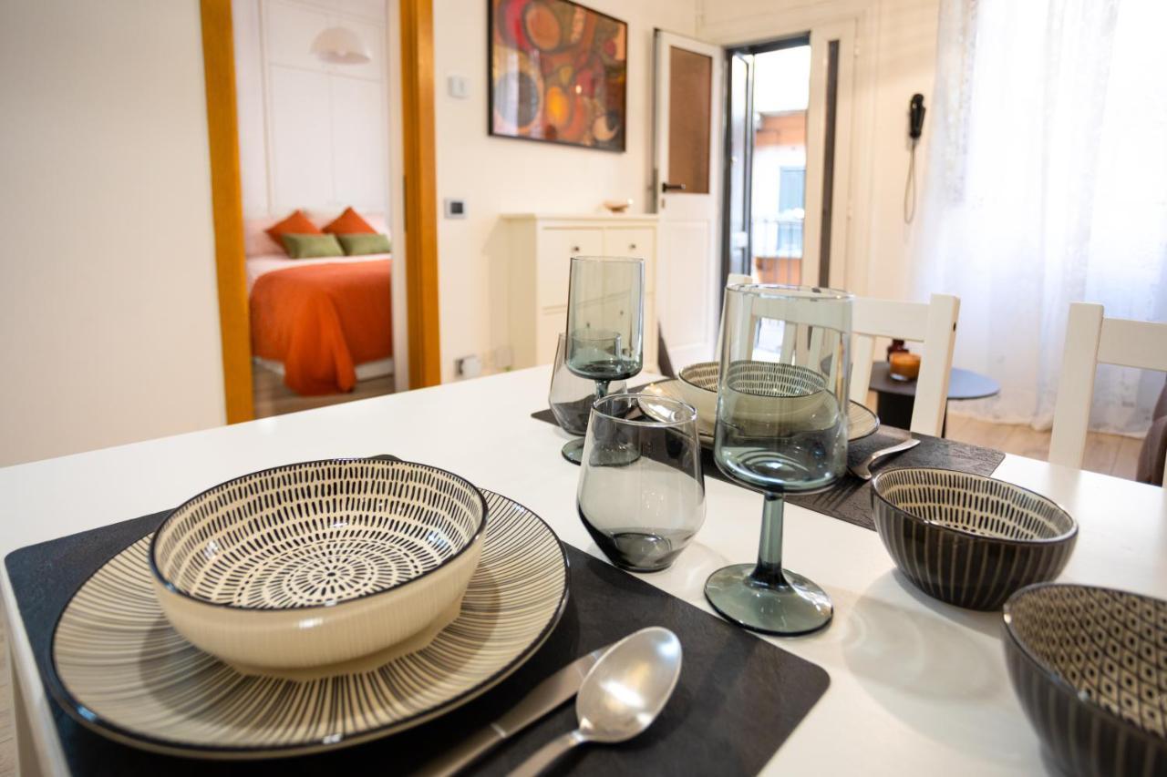 Xenia Apartments - Enjoy Porta Venezia In Modern Apt- 10 Min From Duomo Милан Экстерьер фото